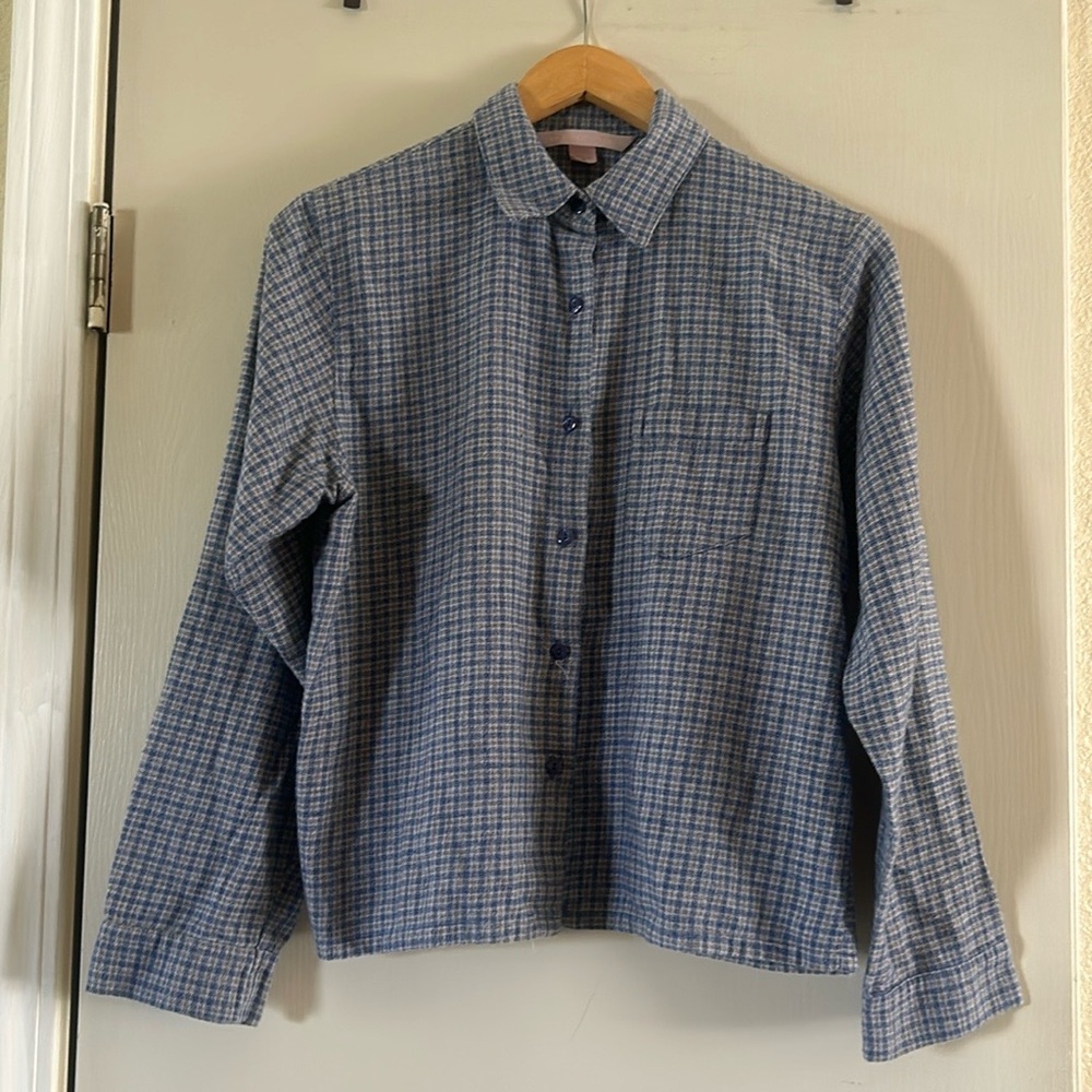 Victoria Secret Long Sleeve Botton Up Women Shirt Sz M